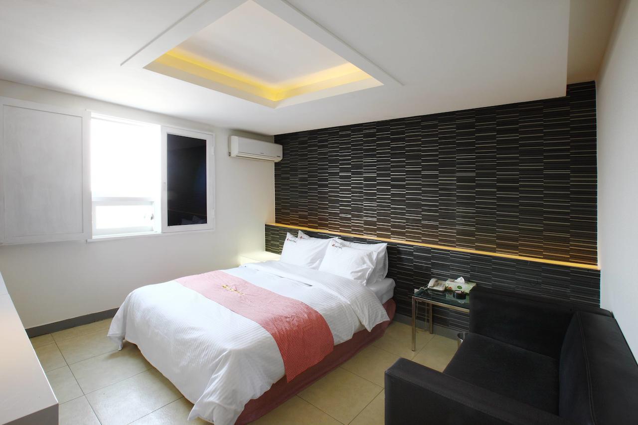 Q Hotel Paju Habitación foto